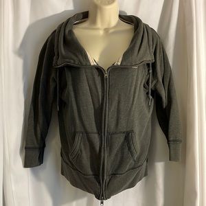 Quarter Sleeve, Zip Up Sweatshirt, size medium from Hollister